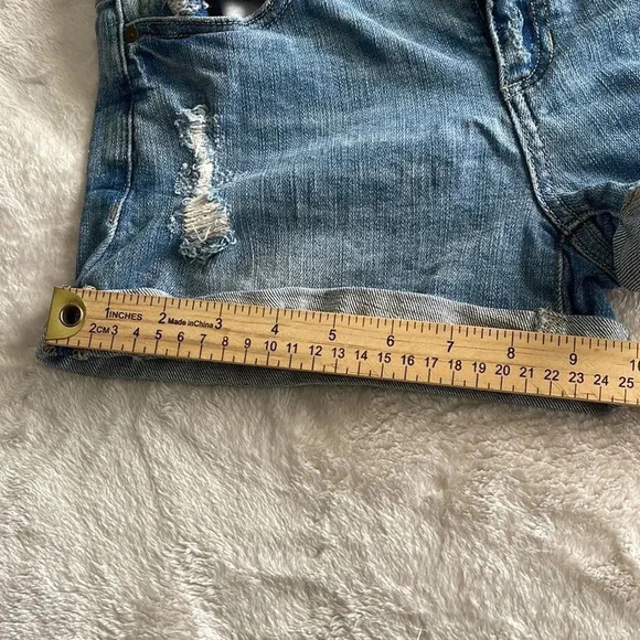 SP BLACK LABEL Distressed light blue Mid Rise shorts. Size Small - Picture 5 of 13